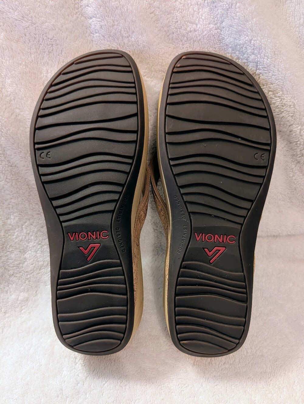 NWOT Vionic Hightide Platform Sandals Thong Flip Flop Orthotic Technology Tan 9 - Picture 8 of 10